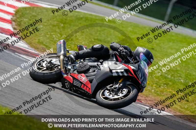 donington no limits trackday;donington park photographs;donington trackday photographs;no limits trackdays;peter wileman photography;trackday digital images;trackday photos